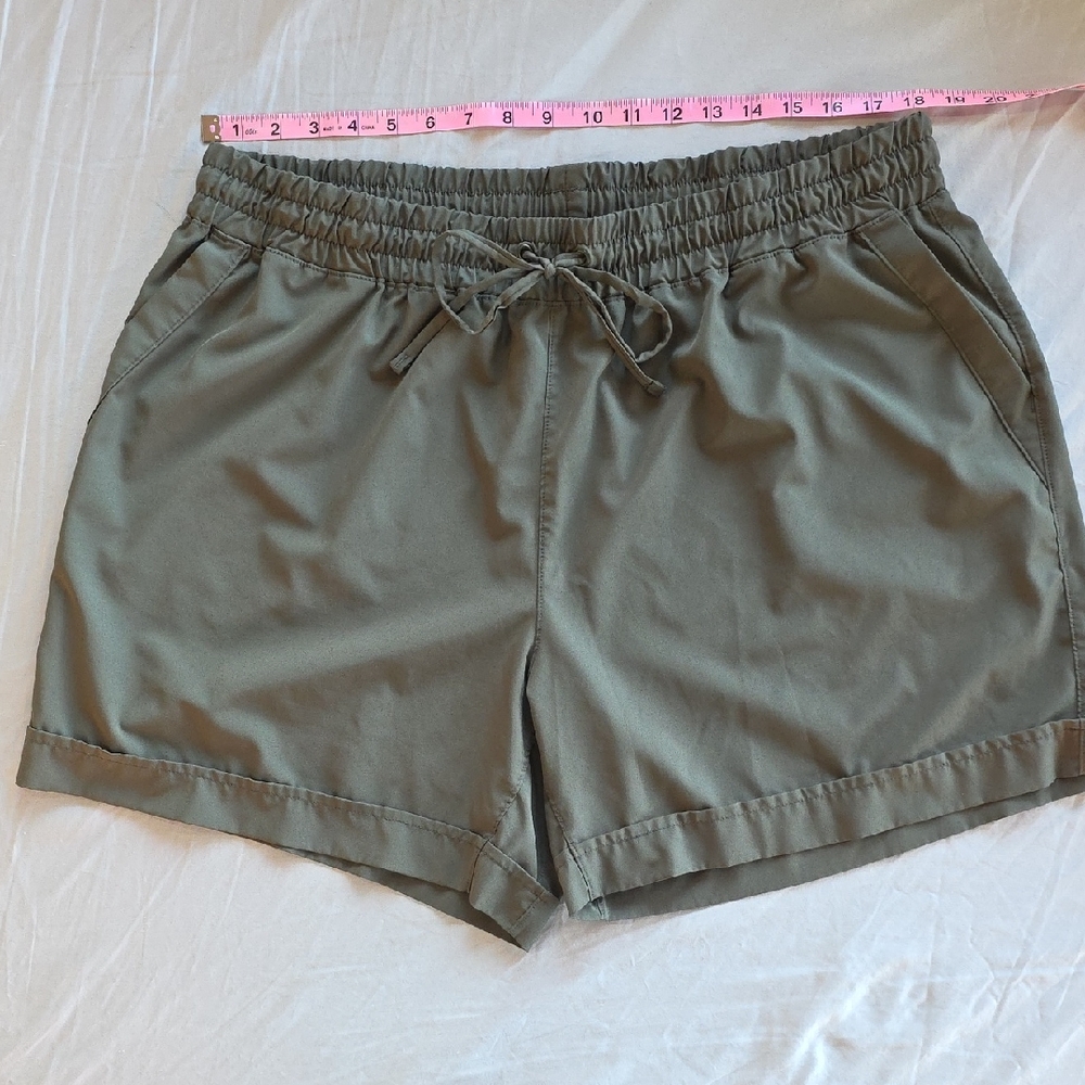 Mondetta Olive Drawstring Athletic Shorts